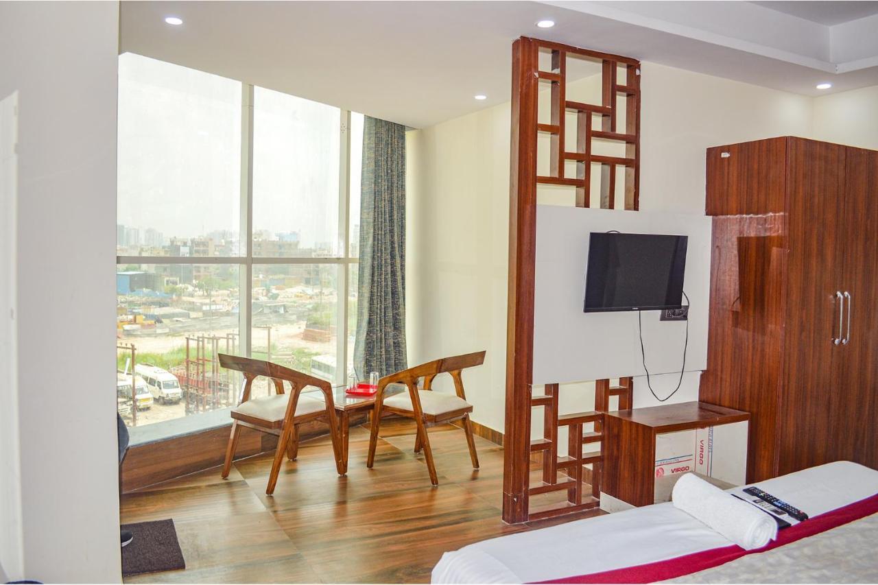 Fabhotel The Golf Inn Noida Buitenkant foto